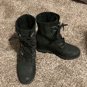 Black sorel wedge 6.5